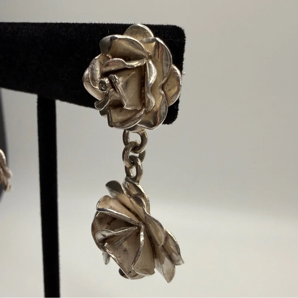VTG Mexican Sterling Silver Rose Dangling Earrings and Pendant. - Picture 8 of 14